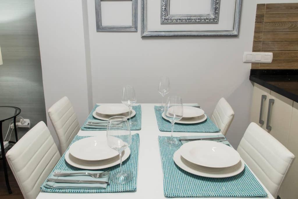 New!!! Luxury City Center & Private Terrace Málaga Exteriör bild